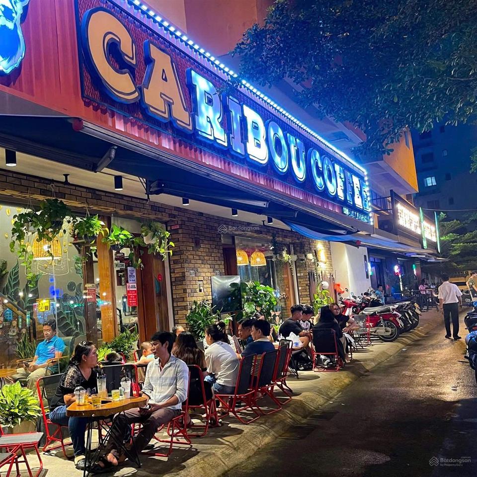 Bán cặp shophouse topaz celadon city mặt tiền siêu khủng 14m đang kinh doanh cà phê cực đông khác