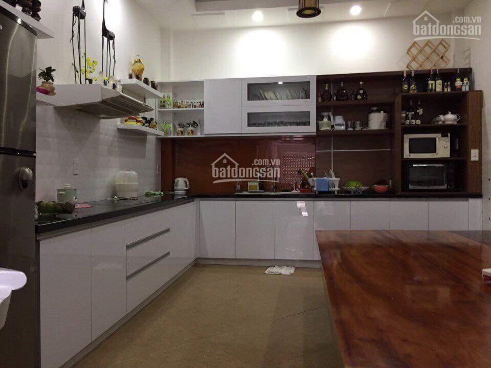 Chính chủ bán nhà mặt tiền lê lư, tân phú, dt 4.3m x 17m, nhà cấp 4, giá 7.8 tỷ