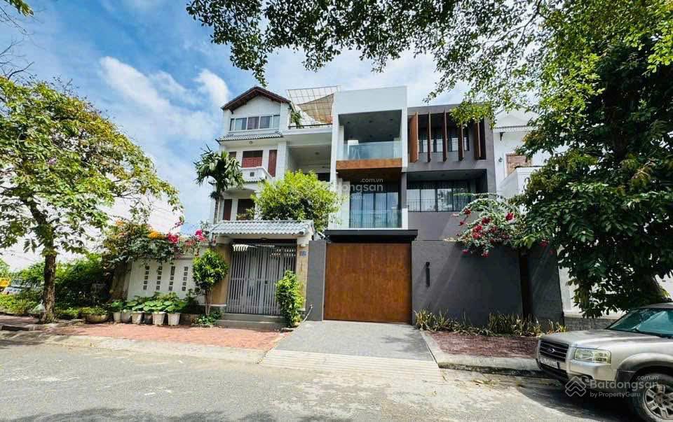 Chính chủ bán gấp biệt thự nam long trần trọng cung 197.5m2, giá 26tỷ full,  0901 424 *** mr.sơn