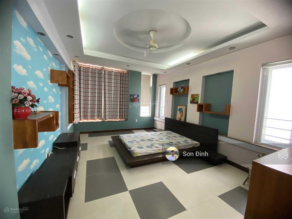 Chính chủ cho thuê biệt thự phú mỹ vạn phát hưng quận 7 dt 10.5x21m giá 40tr 0901 424 *** mr.sơn