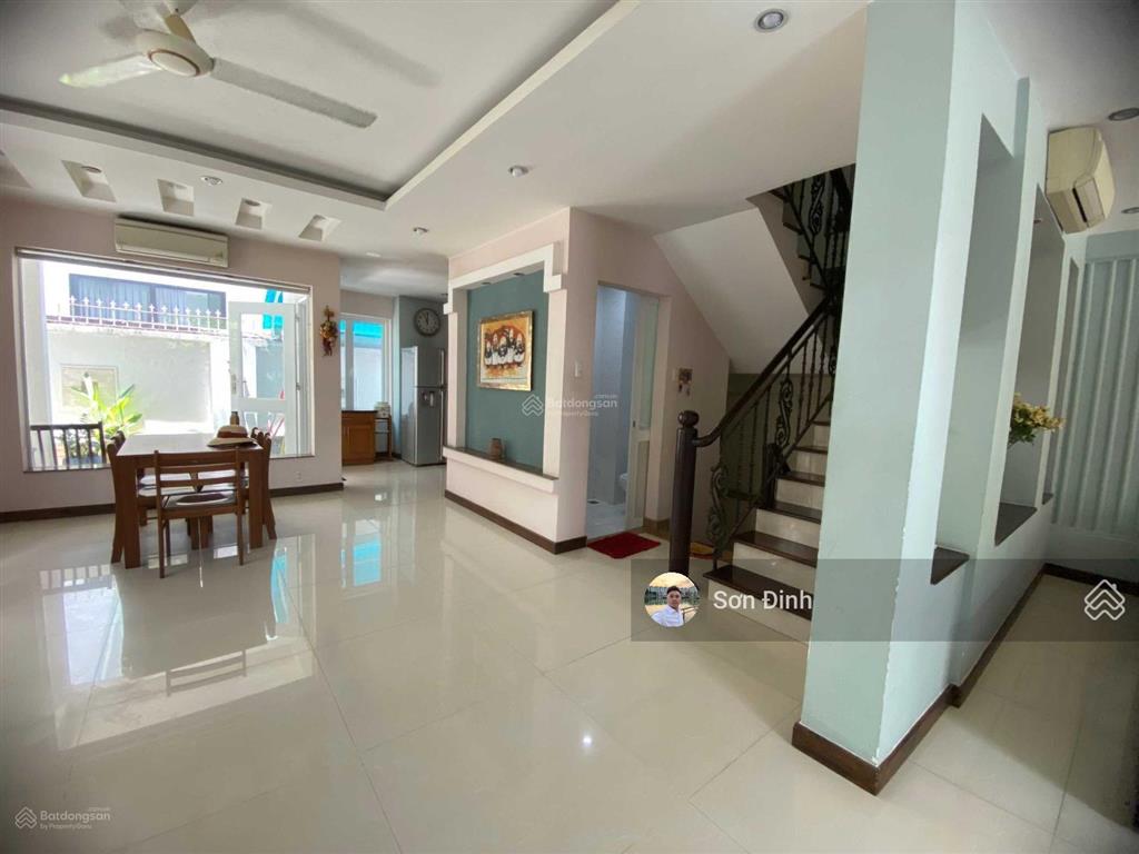 Chính chủ cho thuê biệt thự phú mỹ vạn phát hưng quận 7 dt 10.5x21m giá 40tr 0901 424 *** mr.sơn