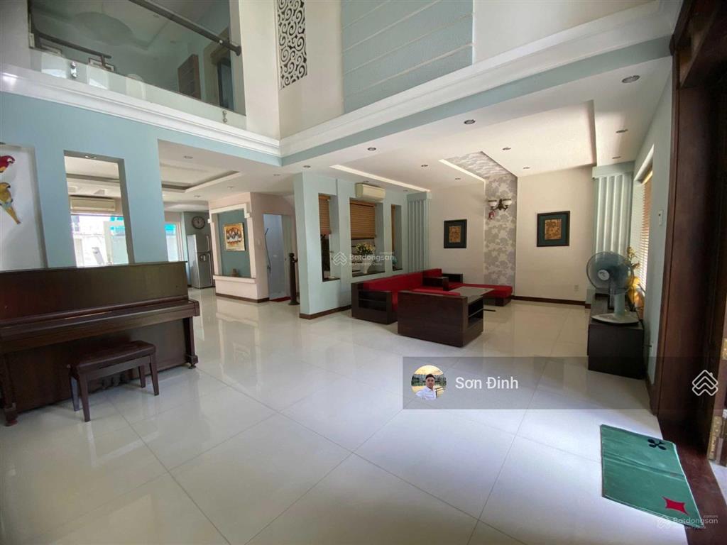 Chính chủ cho thuê biệt thự phú mỹ vạn phát hưng quận 7 dt 10.5x21m giá 40tr 0901 424 *** mr.sơn