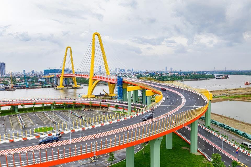 C. khấu 41% quỹ căn sl, đl dát vàng hoàng gia 180m2, 250m2, 450m2  4t vin vũ yên biển sau nhà