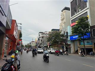 Bán căn nhà mặt đường trần nguyên hãn vị trí đẹp 98m2  mt 5,6m 3 tầng  hè 5m  ngay ngã tư