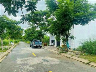 Cần bán lô đất kdc long hậu nam sài gòn. dt 5m x 20m, giá 2,2 tỷ thương lượng. sổ đỏ riêng