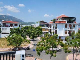 Bán lô biệt thự tại kđt hà quang 2. diện tích 300m2. ngang 15m. đối diện cv.  0899 326 ***
