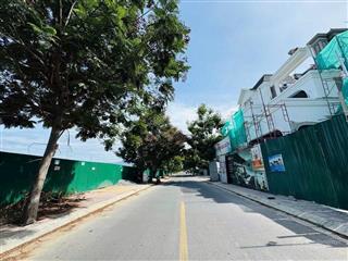 Bán lô đất ngang 8m thuộc kđt hà quang 2. gần sông nên rất mát mẻ