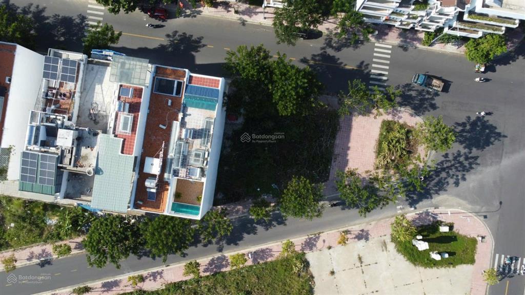 Bán siêu phẩm lô góc 3 mặt tiền đường số 13 kđt lê hồng phong 2. (ôm trọn công viên)