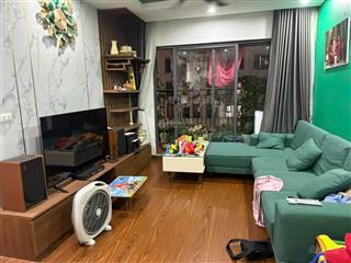 Cho thuê chung cư full đồ hanoi homeland long biên. 92m 3 phòng ngủ. 13 triệu.