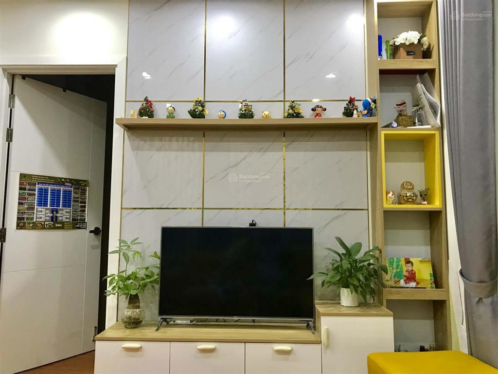 Bán căn hộ chung cư full đồ valencia việt hưng, long biên. 61,5m. 2 ngủ 1 wc. giá 4,5 tỷ