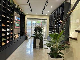 Bán nhà đường láng  đống đa  phân lô  oto tránh, dừng, đỗ  kinh doanh  21.8 tỷ.