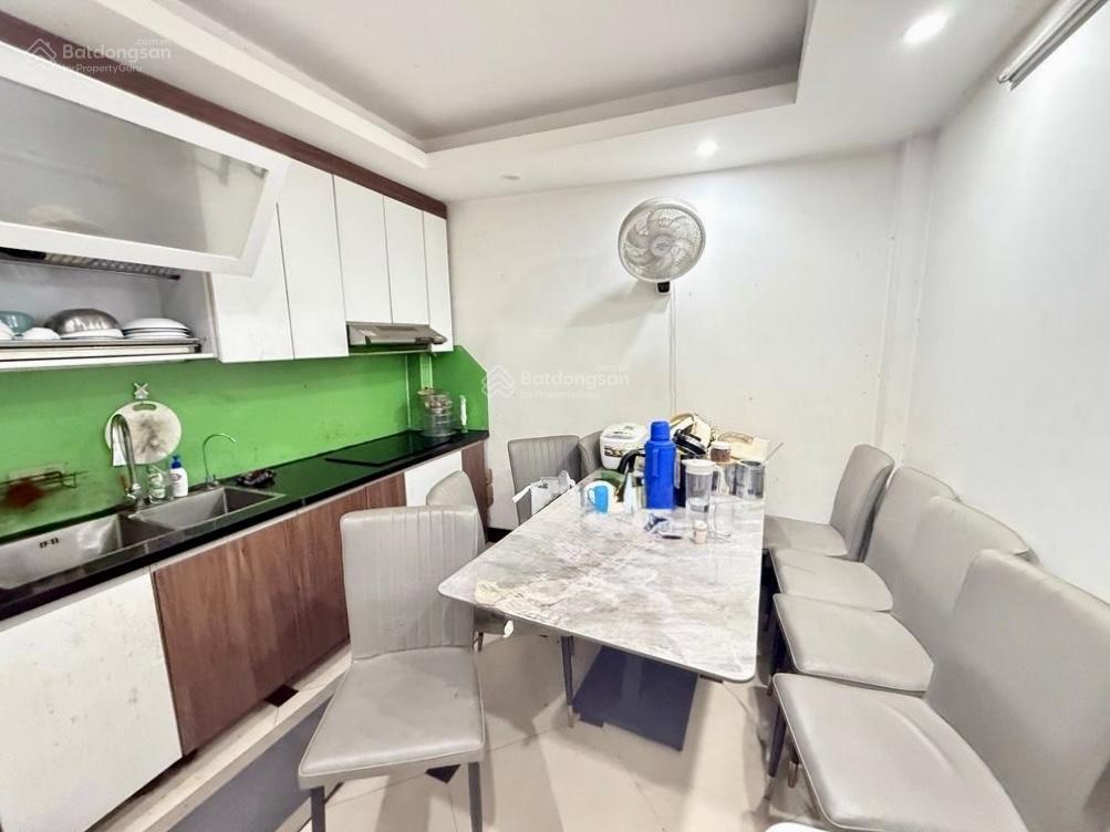 Mễ trì hàng xóm marriot ngõ thông  ba gác đỗ cửa  20m ra ô tô tránh  chỉ hơn 8tỷ