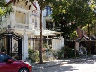 Chính chủ cần bán biệt thự việt hưng, mặt phố vị trí đẹp,sầm uất  250m2, giá 70 tỷ , 0976 087 ***