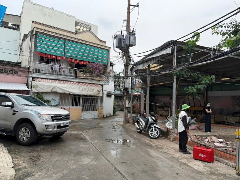 Độc lạ (bán đất không bán nhà) xe tải ngủ trong, ngay quận 10, q11  83m2 chỉ 6 đồng hơn