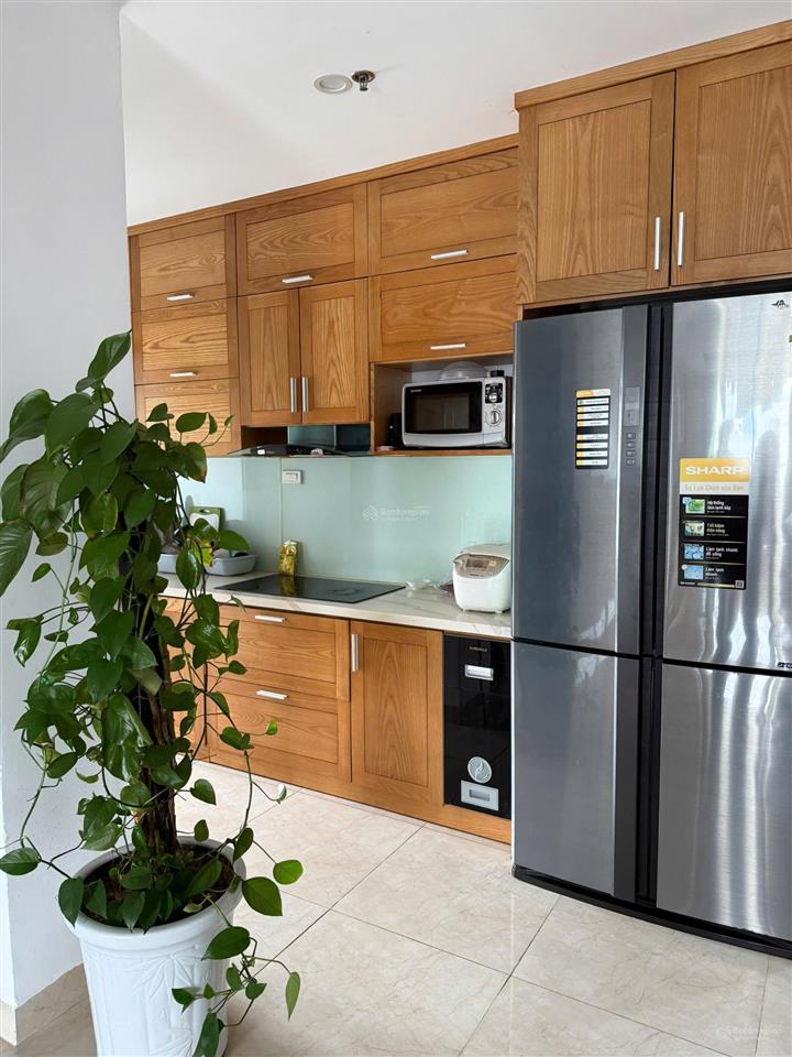 Bán căn 2 ngủ  110 cầu giấy 85m² tầng trung full đồ giá 10.2 tỷ (chuẩn giá) có tl.