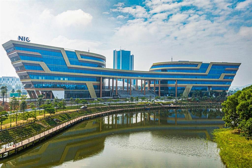 Chính chủ cần bán gấp lô đất 100m2 tại hòa lạc đất đẹp, giá chỉ từ 2 tỷ