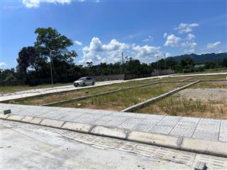 Bán đất phân lô sổ đỏ 100m vuông