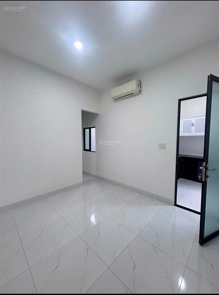 Bán nhà (gần biển)gốc ôtô đậu cửadt80m22pn2wcvĩnh hảinha trangchỉ 3ty8