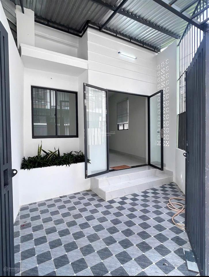 Bán nhà (gần biển)gốc ôtô đậu cửadt80m22pn2wcvĩnh hảinha trangchỉ 3ty8
