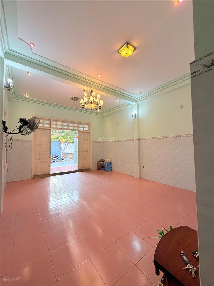 Bán nhà góc 2mtdt130m23tầng3pn3wcnguyễn quyềnvĩnh hảinha trangchỉ 7ty5