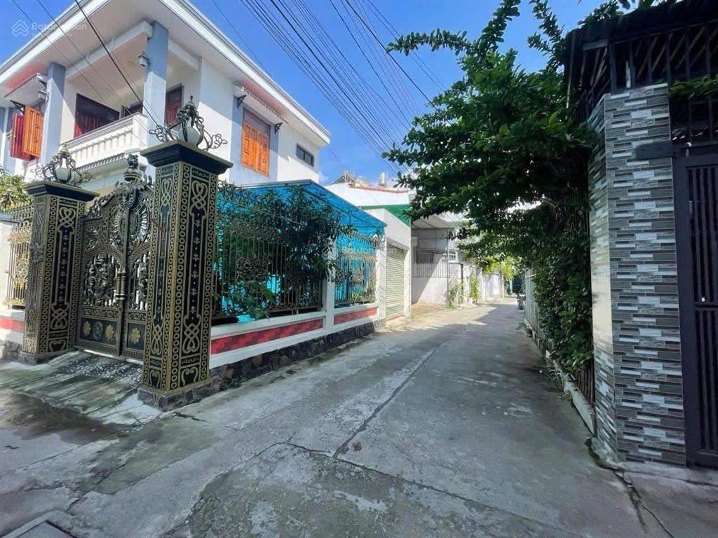 Cần bán đất dt100m2(5x20m)hễm ô tô mai xuân thưởngvĩnh hảintchỉ 5t2