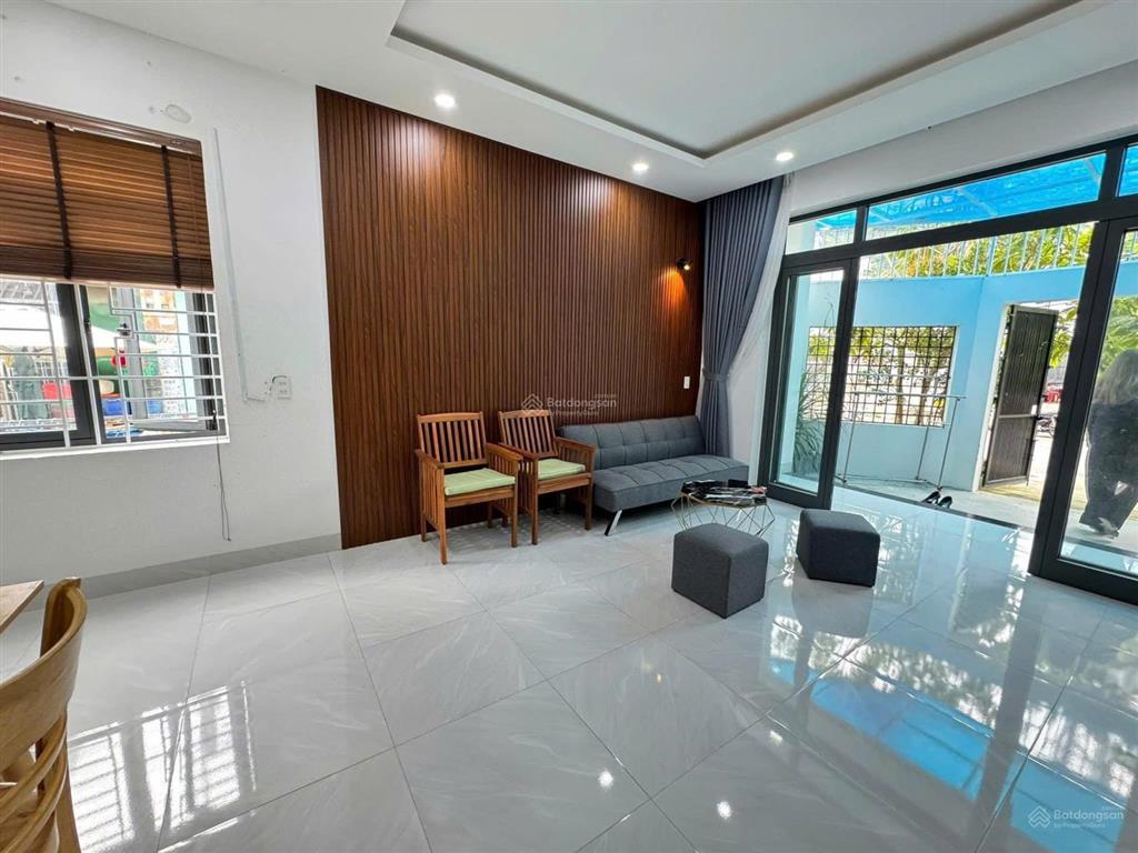 Bán nhà góc 2mtđ13mdt74m2pnbiển 350mhòn xệnvinh hoànha trang chỉ 5ty5