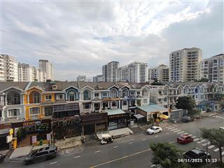 Bán shophouse m6 phú mỹ hưng q7. 91m2 view biệt thự cực đẹp. giá tốt 10 tỷ.  0387 457 *** ngọc huệ