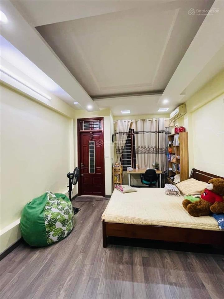 Bán nhà phố tôn đức thắng, mới xây kính koong, an toàn, văn minh, ngõ thông, 35m2x5t