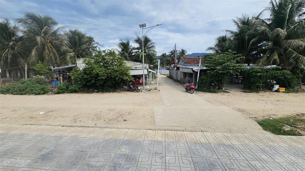 Đất vân phong gần biển  gần dự án sân bay vân phong giá chỉ 1 tỷ 450