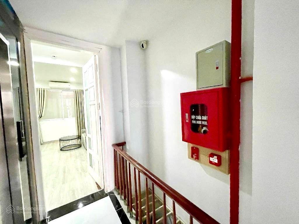 Chung cư mini phố triều khúc 7 t,thang máy, nhà mới , 12pn khép kín , 60tr/th  ngõ thông 12,2 tỷ
