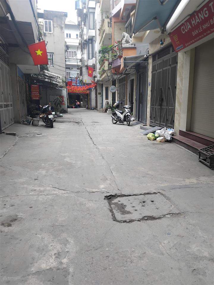 Bán mảnh đất triều khúc dt 123m2, mt 8m, ô tô, ngõ thông, xây ccmn đẹp, giá 19 tỷ