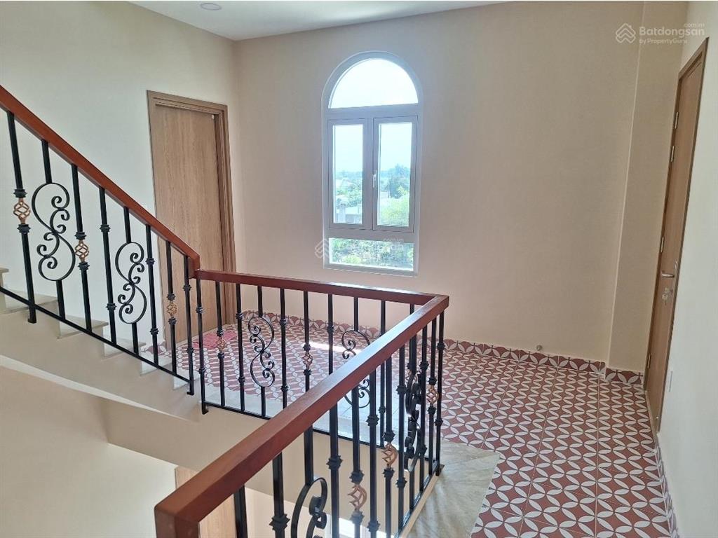 Mua đất có sẵn biệt thự sân vườn cao cấp, mặt tiền đường tỉnh lộ 7, xã thái mỹ, củ chi