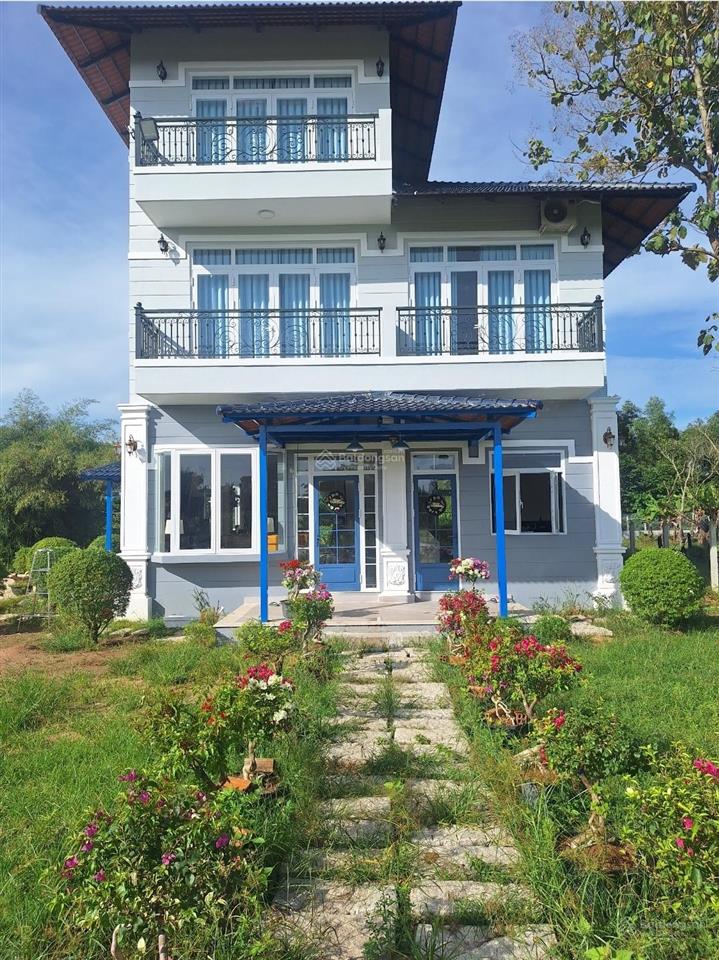 Mua đất có sẵn biệt thự sân vườn cao cấp, mặt tiền đường tỉnh lộ 7, xã thái mỹ, củ chi