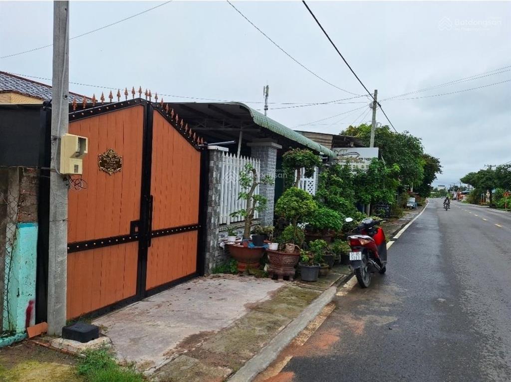 Mua đất có sẵn biệt thự sân vườn cao cấp, mặt tiền đường tỉnh lộ 7, xã thái mỹ, củ chi