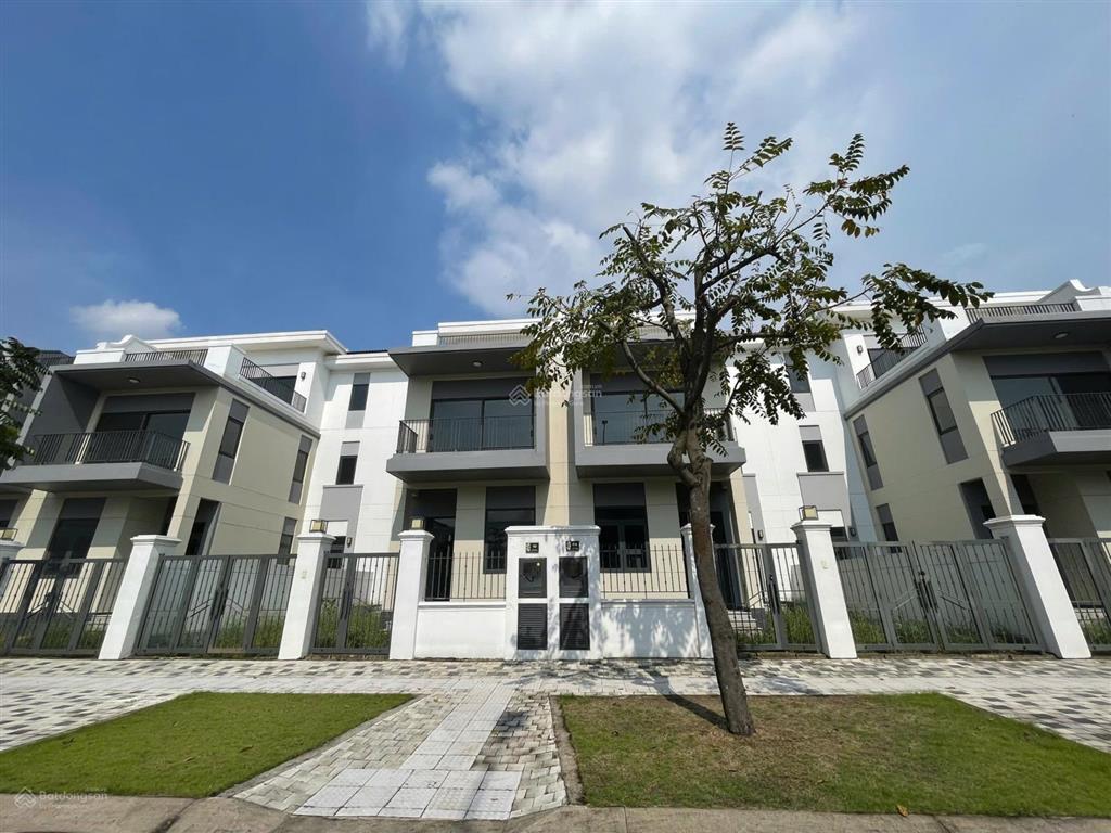 Căn duy nhất khu the suite 160m2  đường thông giá chỉ 8 tỷ bao thuế phí  rẻ nhất aqua city