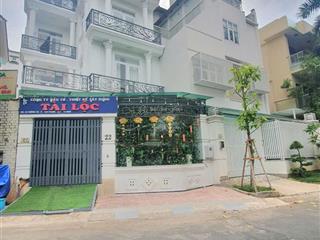 Bán nhà mặt phố tại đường số 40, nhà đẹp,ngang 7 diện tích 105m2, nhiều tiện ích