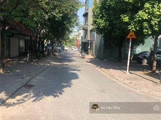 Bán đất đấu giá hoa động, vườn hồ, cự khối 110m2, mặt tiền 6.8m, giá nhỉnh 15 tỷ, giá đầu tư