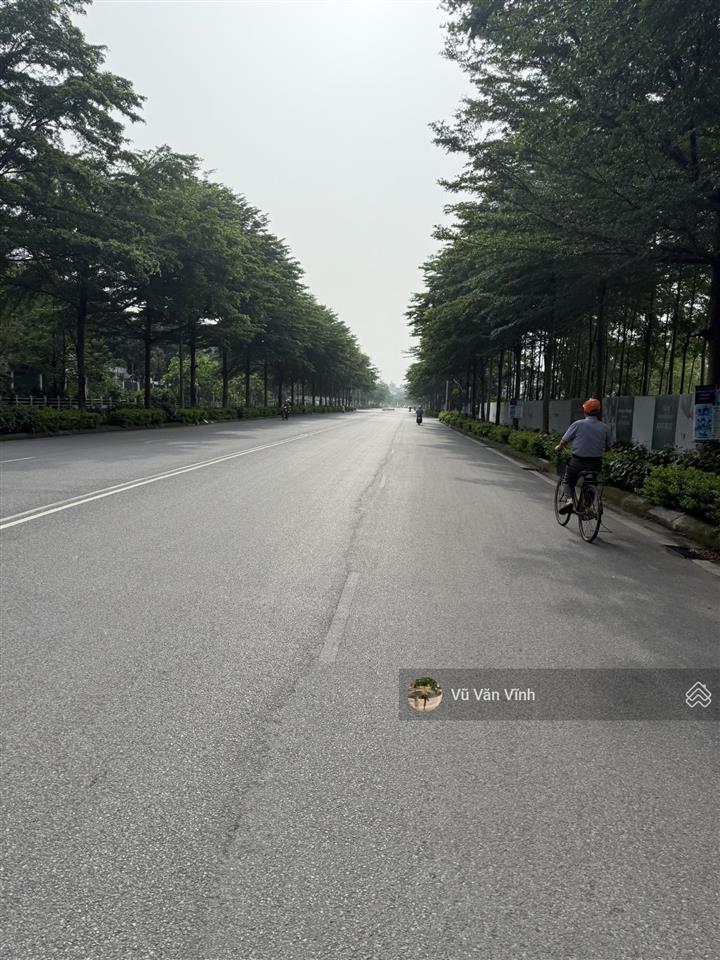 Bán đất cạnh trường cấp 3 thạch bàn, 2 mặt tiền ô tô, 60m2, mặt tiền 5m, giá 11.5 tỷ