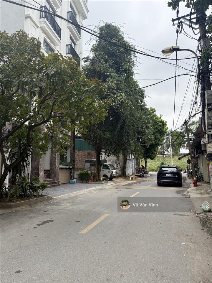 Bán đất mặt phố tư đình, kinh doanh đa ngành, 135m2, mặt tiền 7.3m, giá 29 tỷ.
