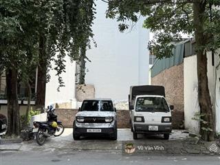 Bán đất mặt phố tư đình, kinh doanh đa ngành, 135m2, mặt tiền 7.3m, giá nhỉnh 30 tỷ.