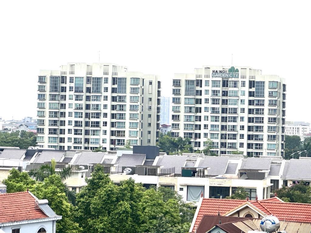 Bán nhà gần aeon, gara, thang máy, 90m2, 6 tầng, mặt tiền 4.7m, giá 15 tỷ