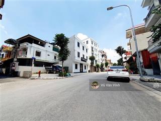 Bán đất mặt phố phúc lợi, lô góc, kinh doanh, 85m2, mặt tiền 11m, giá nhỉnh 18 tỷ.