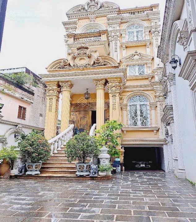 Bán biệt thự vip tân bình (ngang 11x30m)hầm + 5tầng, thang máy hồ bơi, nội thất cao cấp, dtsd 695m2