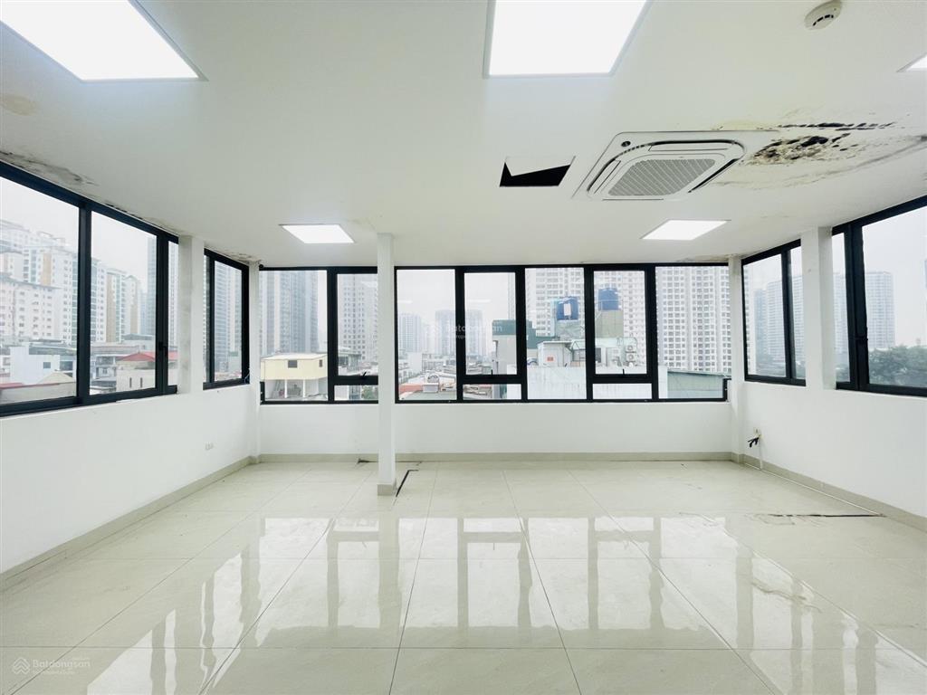 Chỉ 6 triệu có ngay văn phòng phố khuất duy tiến, view thoáng, ô tô đỗ cửa