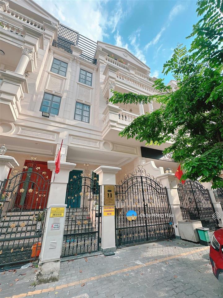 Nhà phố, biệt thự cityland park hills p. 10 gò vấp dt 5x20m 1 hầm 4 tầng (thang máy) giá 22 tỷ