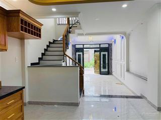 Bán nhà mới hoàn thiện ngay đường 40 hiệp bình chánh, ngay chợ hiệp bình. 52m2 4 tầng, hoàn công đủ