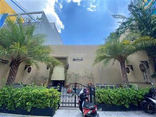 Nhà siêu sang đẹp mặt tiền đường cô bắc gần trần hưng đạo quận 1.