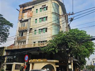 Nhà đẹp nằm ngay góc 4 mặt tiền đường cửu long trường sơn quận 10