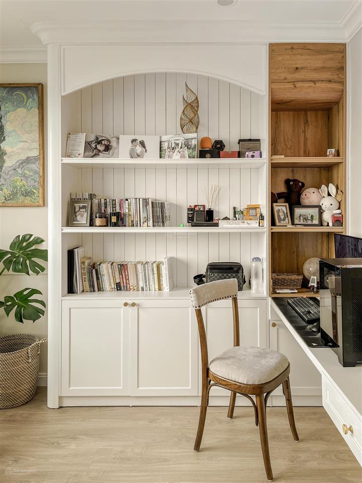 Samsora vạn phúc, hà đông. căn hộ 2 ngủ 70m2 tầng đẹp, nhà đẹp full nội thất, sẵn sổ, giá 5.85 tỷ