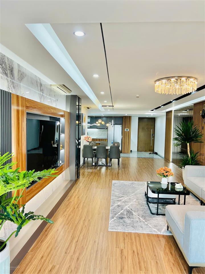 Bán căn 2 ngủ 97m2 tòa flc 265 cầu giấy, full nội thất đẹp sẵn sổ, giá 10 tỷ bao phí. 0986 787 ***